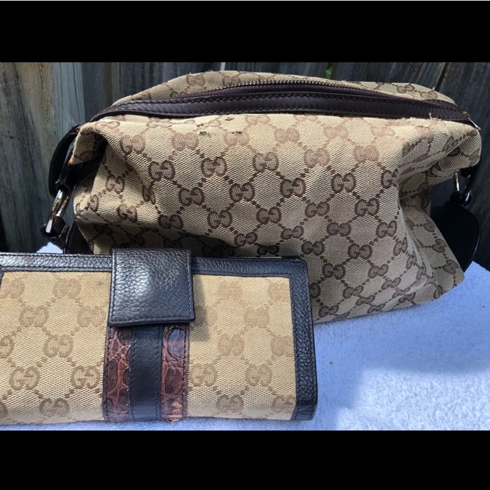 Authentic Gucci set wallet and handbag authentic price firm